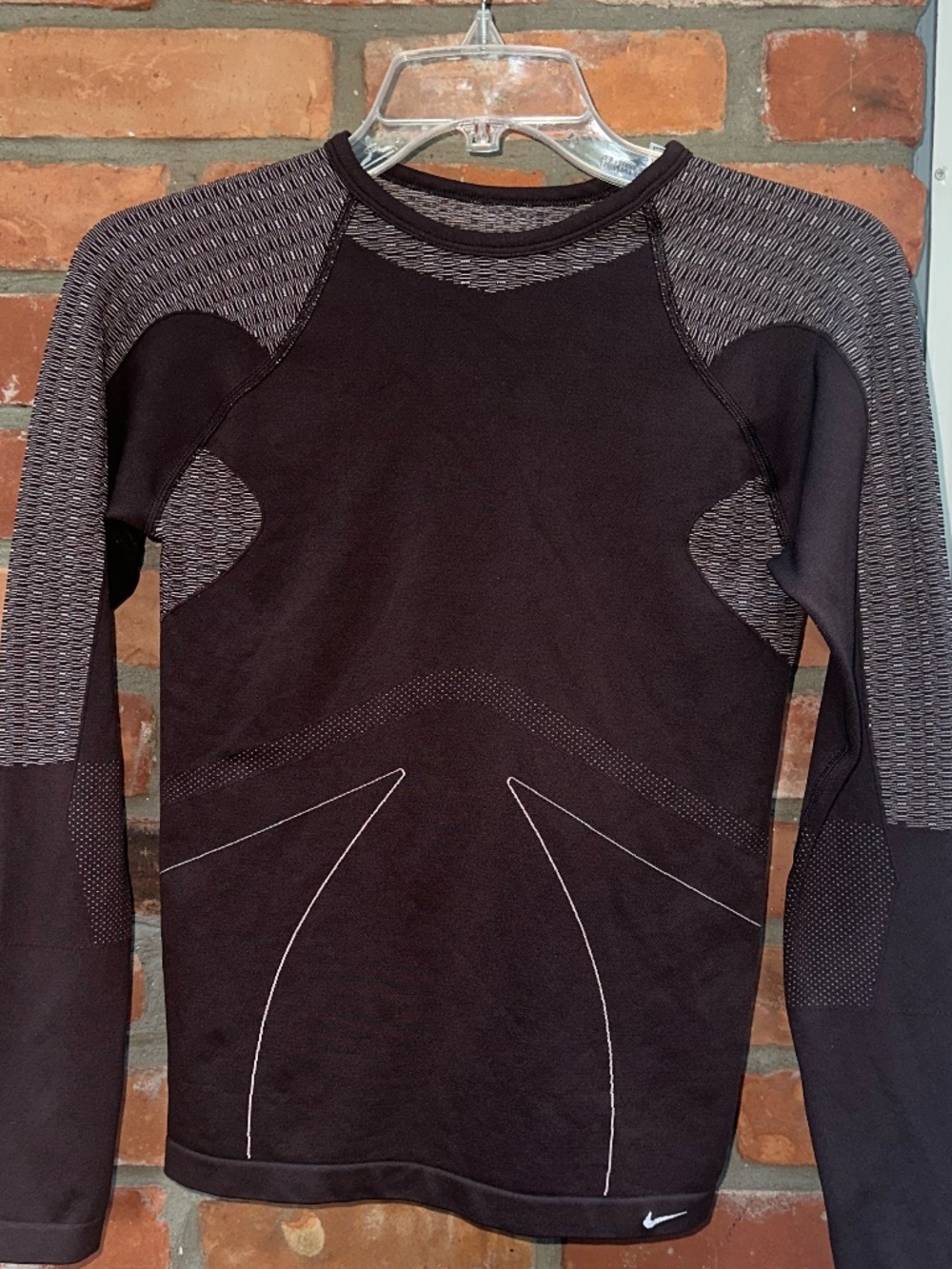 NIKE Fit Dry Women's Long Sleeve Training Shirt Fitted Brown~ Size M/L